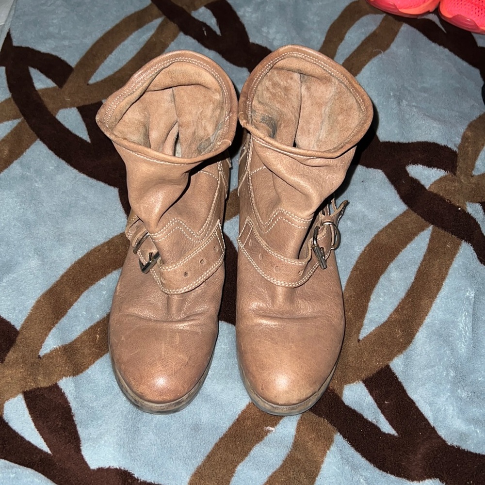 UGG Collection Made in Italy 7.5 Ankle Boots